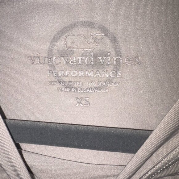 Vineyard Vines Adult Sun Shirt Rash Guard size XS Gray Silver Long Sleeve - Picture 3 of 7